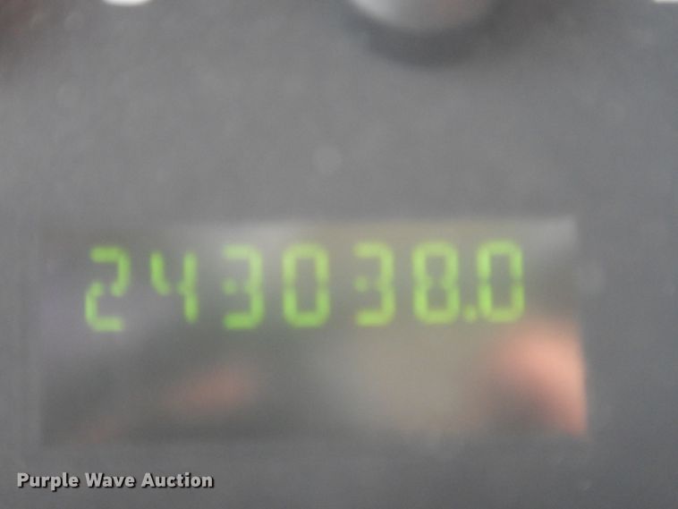 image for item DM2925 2008 Ford E350  shuttle bus