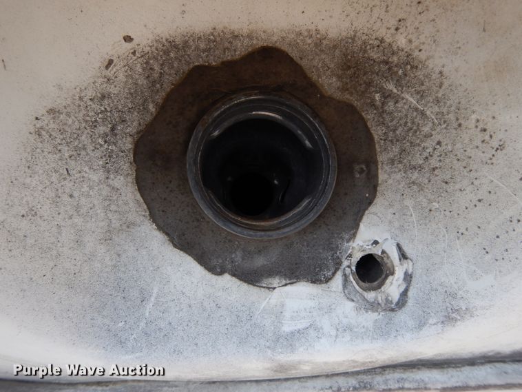 image for item DM2925 2008 Ford E350  shuttle bus