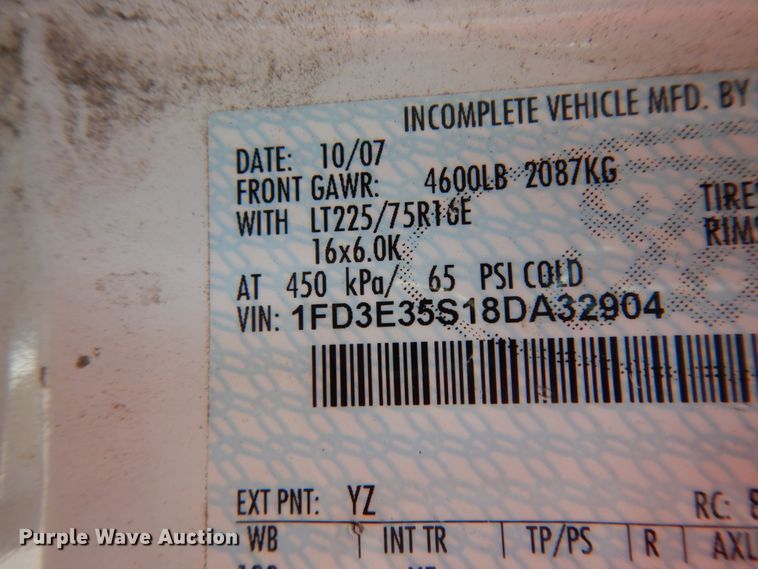image for item DM2925 2008 Ford E350  shuttle bus