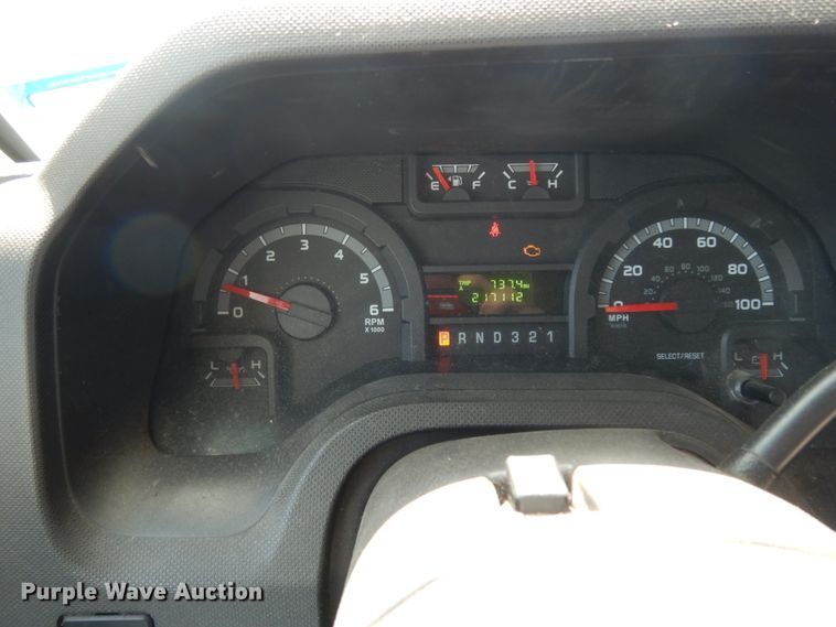 image for item DM2926 2009 Ford E450  shuttle bus