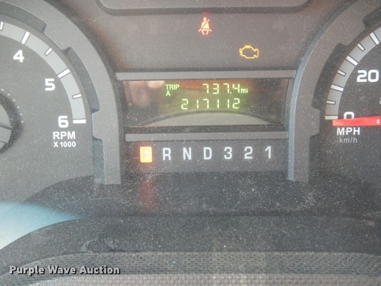 image for item DM2926 2009 Ford E450  shuttle bus