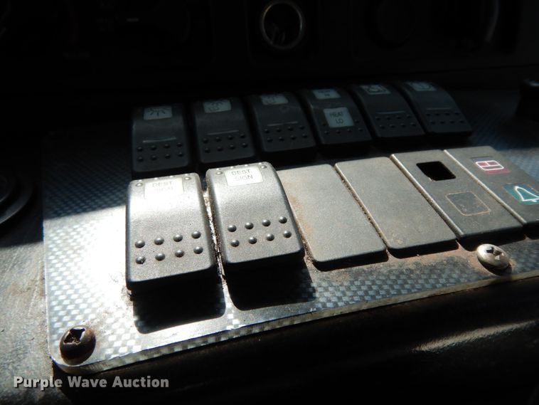 image for item DM2926 2009 Ford E450  shuttle bus