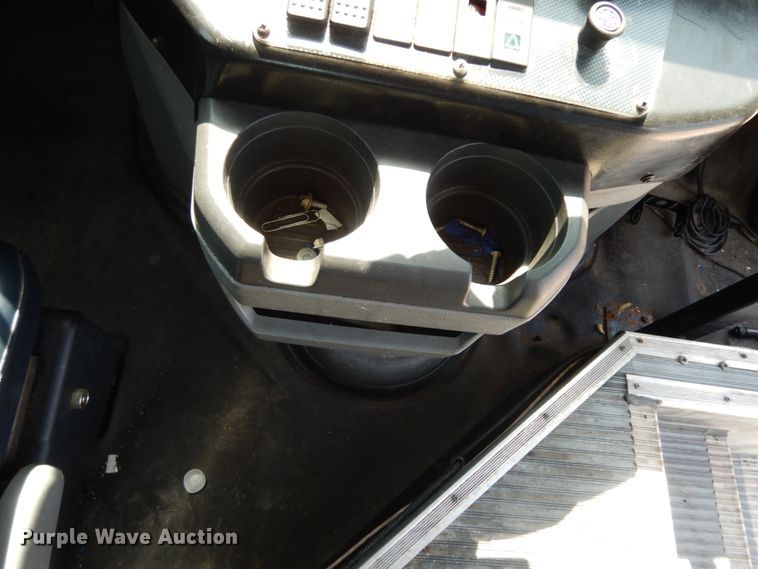 image for item DM2926 2009 Ford E450  shuttle bus