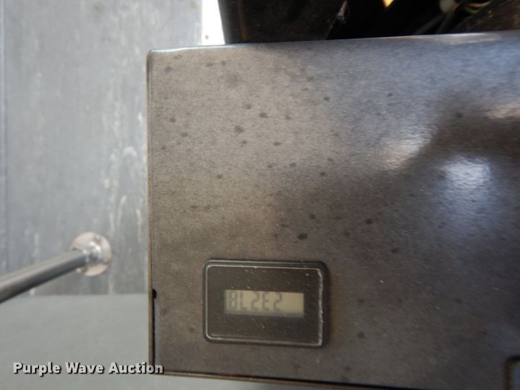 image for item DM2926 2009 Ford E450  shuttle bus