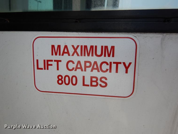 image for item DM2926 2009 Ford E450  shuttle bus