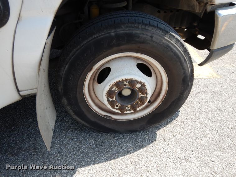 image for item DM2926 2009 Ford E450  shuttle bus