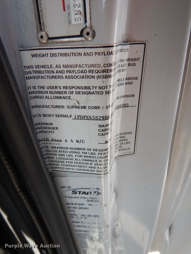 image for item DM2926 2009 Ford E450  shuttle bus