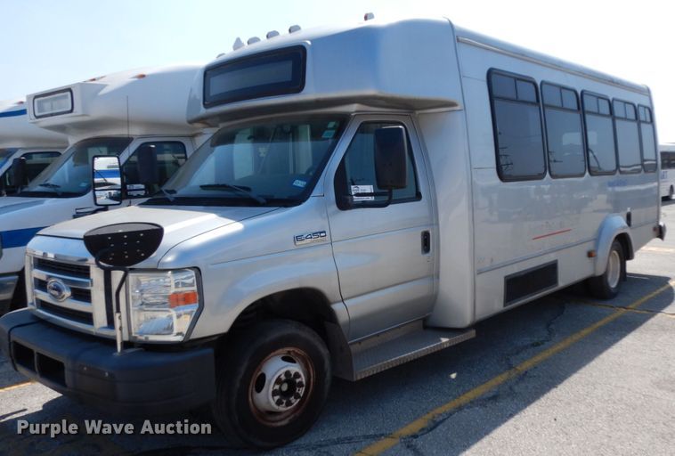image for item DM2927 2011 Ford E450  shuttle bus