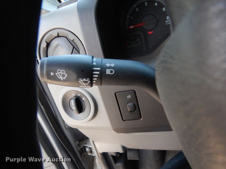 image for item DM2927 2011 Ford E450  shuttle bus