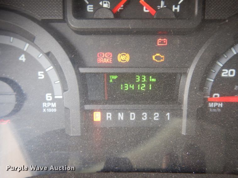 image for item DM2927 2011 Ford E450  shuttle bus