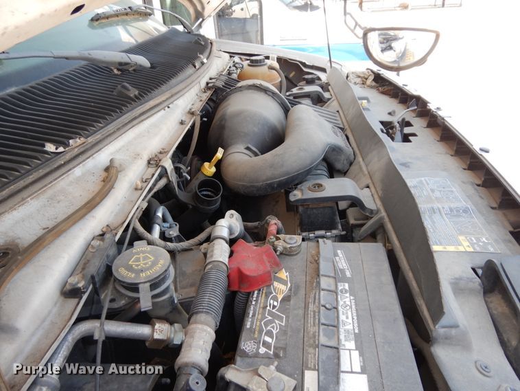 image for item DM2927 2011 Ford E450  shuttle bus