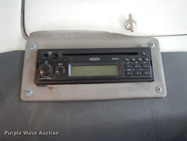 image for item DM2928 2008 Ford E450  shuttle bus