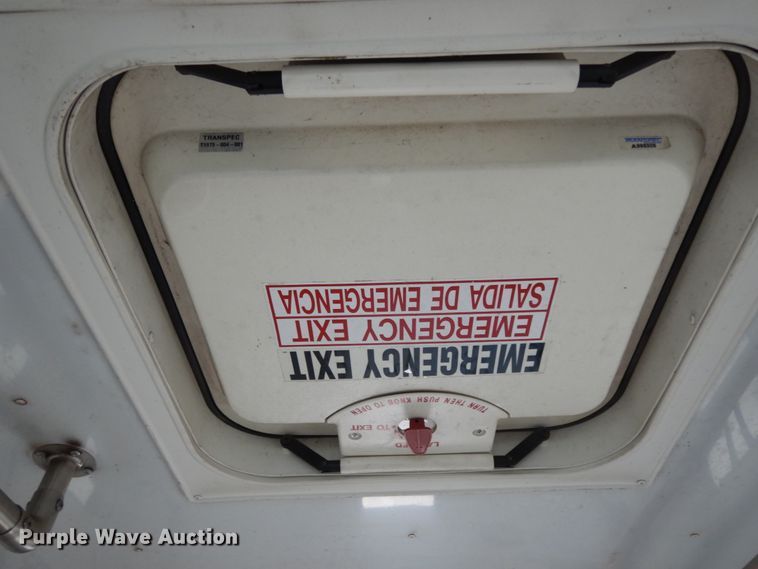 image for item DM2928 2008 Ford E450  shuttle bus