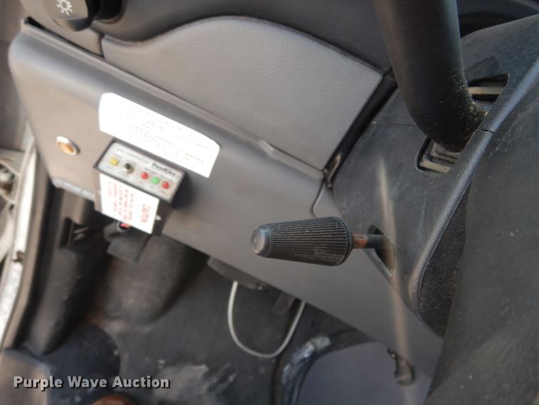 image for item DM2929 2002 Ford E450  shuttle bus