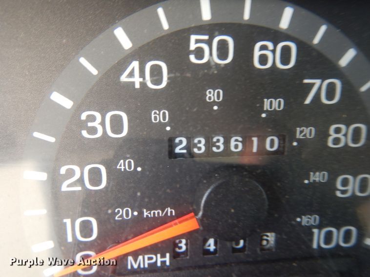 image for item DM2929 2002 Ford E450  shuttle bus