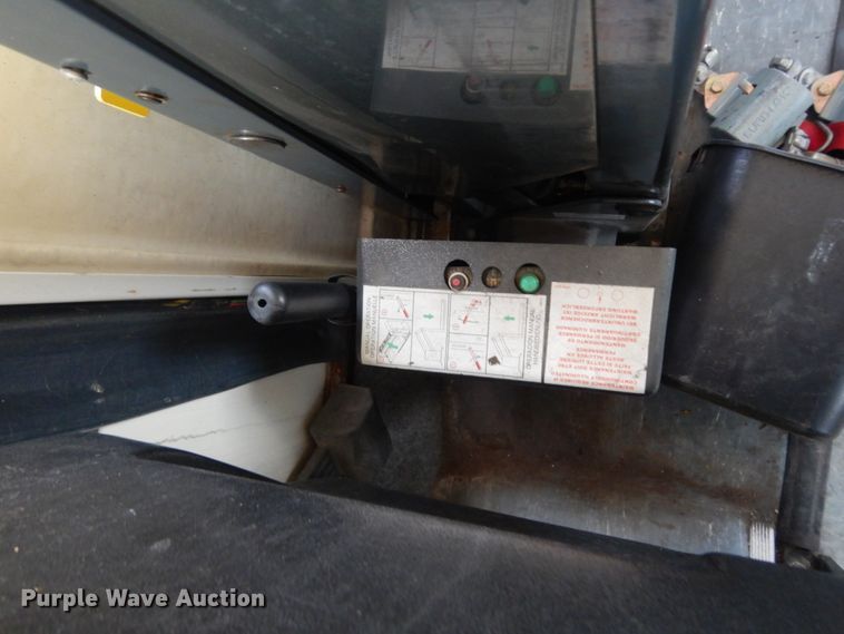 image for item DM2929 2002 Ford E450  shuttle bus