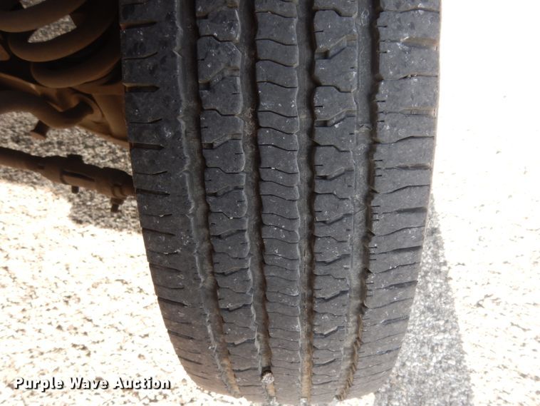 image for item DM2929 2002 Ford E450  shuttle bus