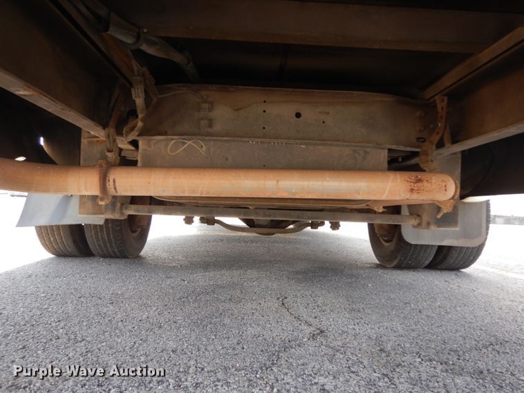 image for item DM2929 2002 Ford E450  shuttle bus