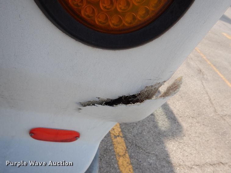 image for item DM2929 2002 Ford E450  shuttle bus