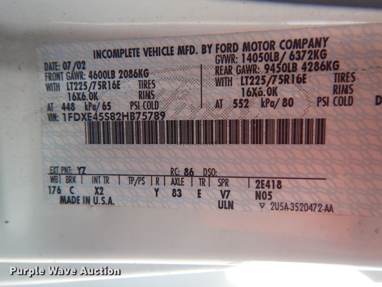 image for item DM2929 2002 Ford E450  shuttle bus