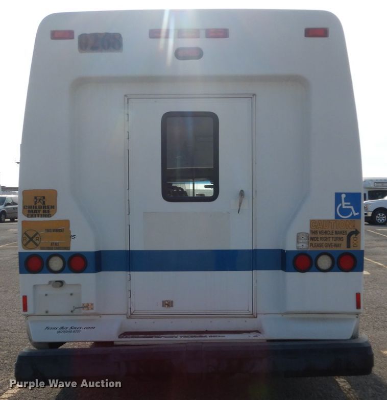 image for item DM2930 2008 Ford E450  shuttle bus