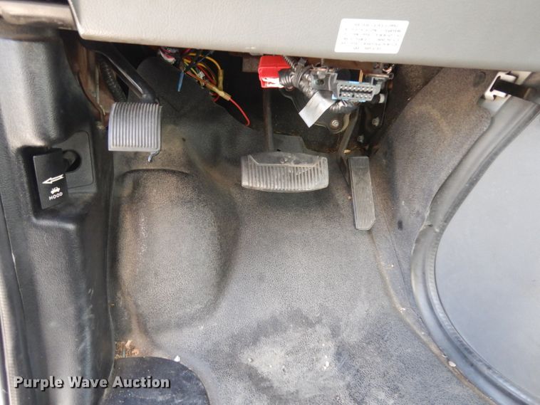 image for item DM2930 2008 Ford E450  shuttle bus