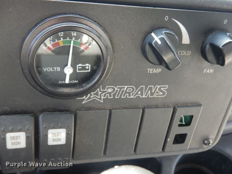 image for item DM2930 2008 Ford E450  shuttle bus