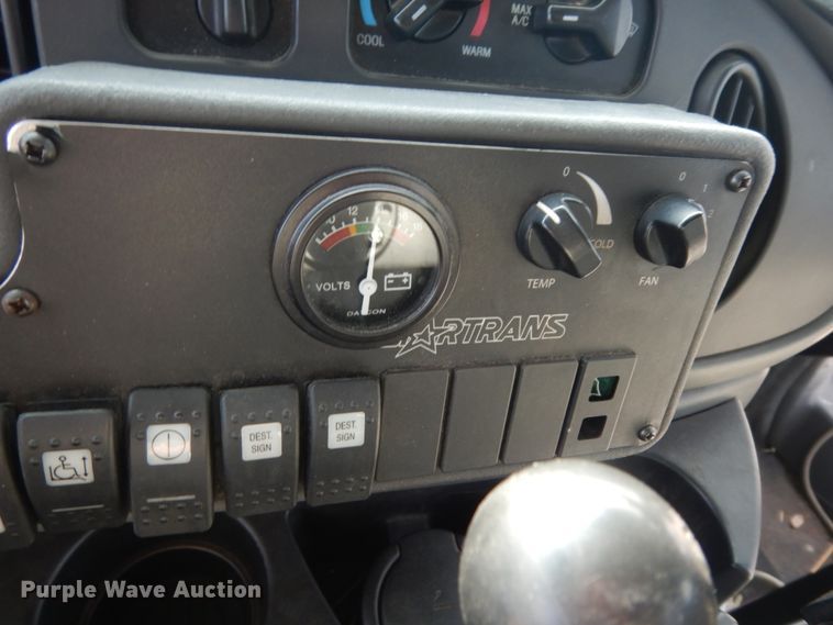 image for item DM2930 2008 Ford E450  shuttle bus