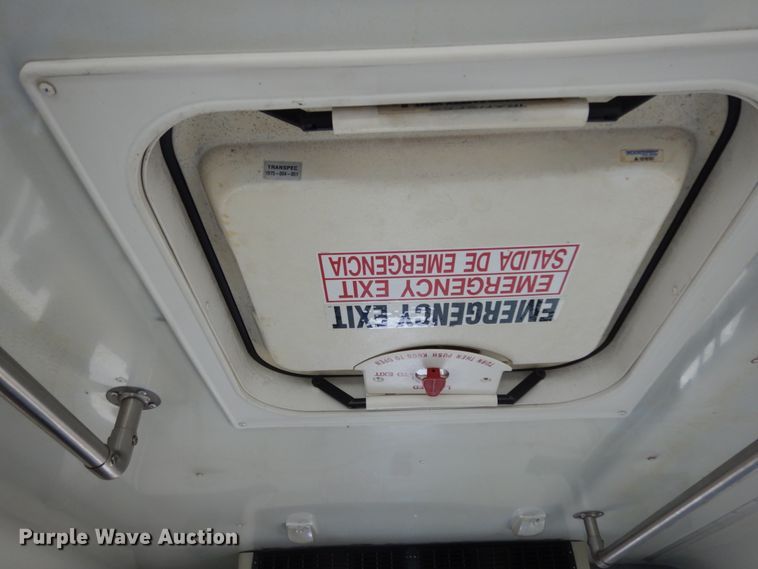 image for item DM2930 2008 Ford E450  shuttle bus
