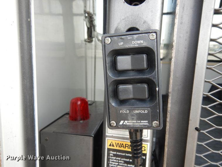 image for item DM2930 2008 Ford E450  shuttle bus