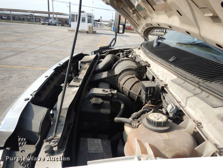 image for item DM2930 2008 Ford E450  shuttle bus