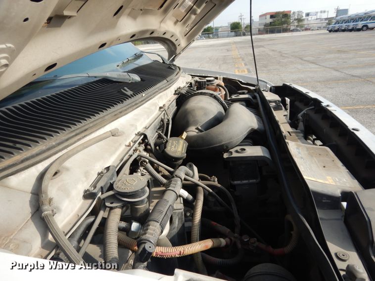 image for item DM2930 2008 Ford E450  shuttle bus