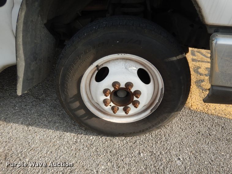 image for item DM2930 2008 Ford E450  shuttle bus