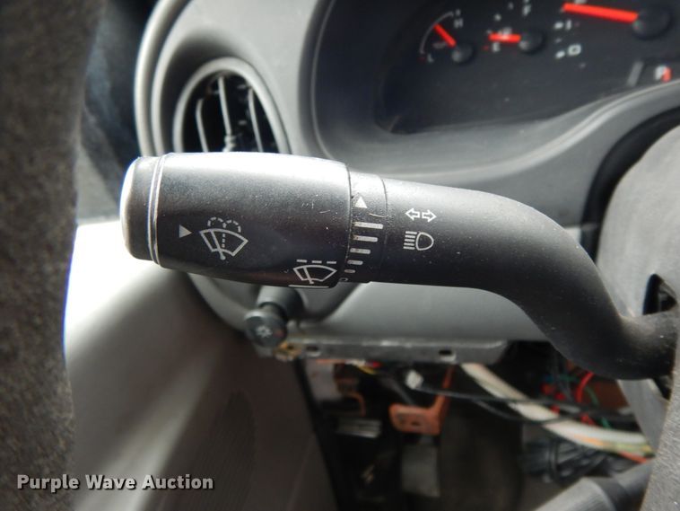 image for item DM2932 2008 Ford E350  shuttle bus