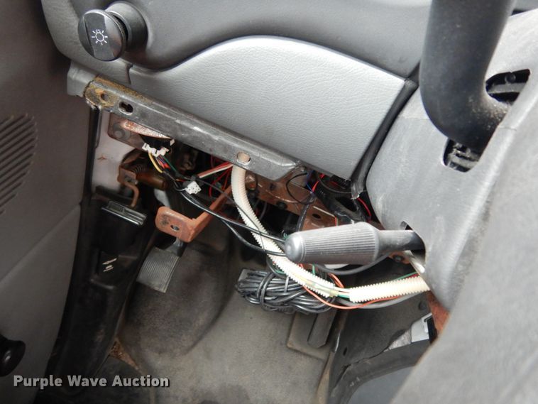 image for item DM2932 2008 Ford E350  shuttle bus