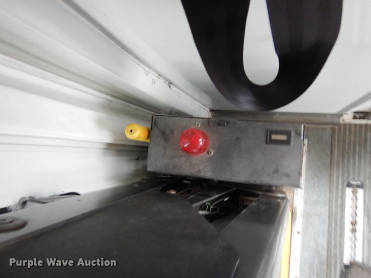 image for item DM2932 2008 Ford E350  shuttle bus