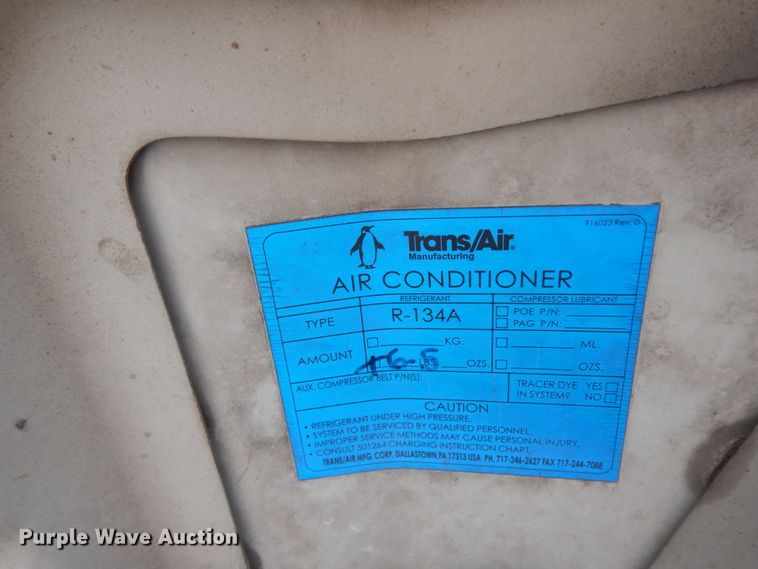 image for item DM2932 2008 Ford E350  shuttle bus