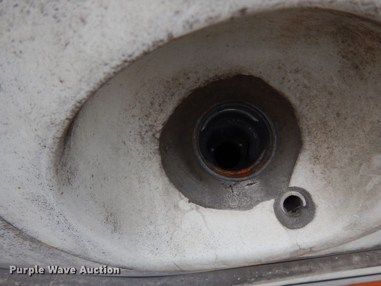 image for item DM2932 2008 Ford E350  shuttle bus