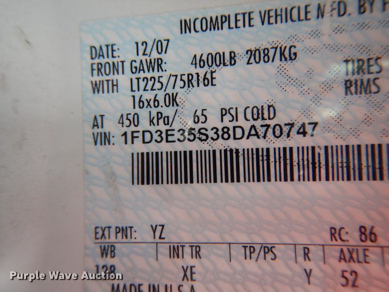 image for item DM2932 2008 Ford E350  shuttle bus