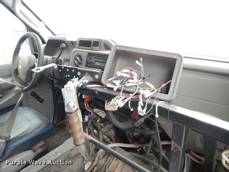 image for item DM2933 2009 Ford E450  shuttle bus