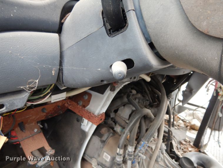 image for item DM2934 2008 Ford E350  shuttle bus