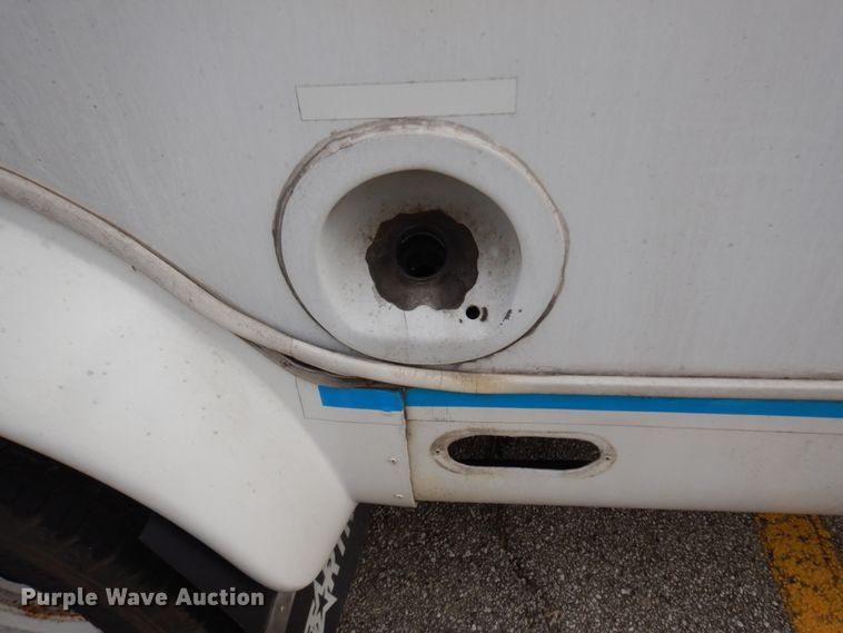 image for item DM2934 2008 Ford E350  shuttle bus