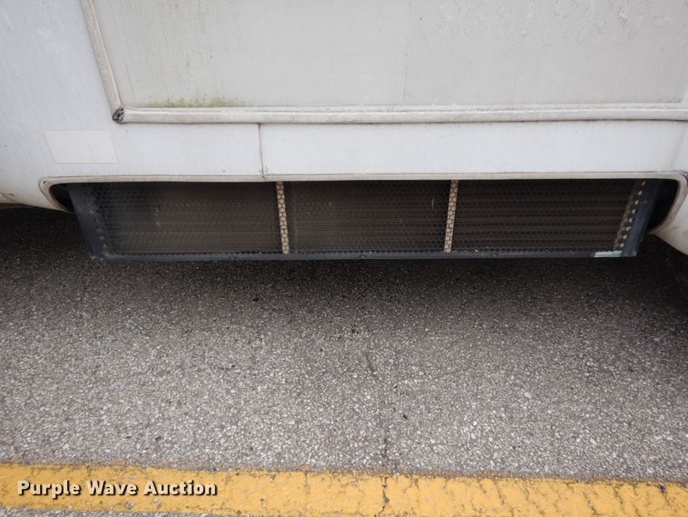 image for item DM2934 2008 Ford E350  shuttle bus