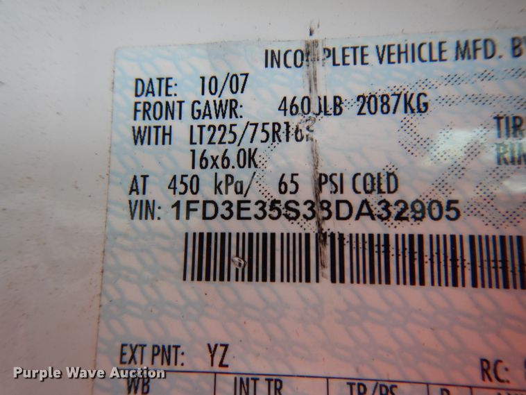 image for item DM2934 2008 Ford E350  shuttle bus