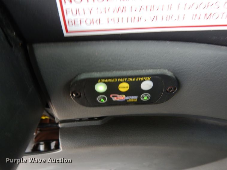 image for item DM2937 2008 Ford E450  shuttle bus