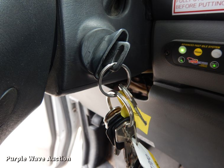 image for item DM2937 2008 Ford E450  shuttle bus