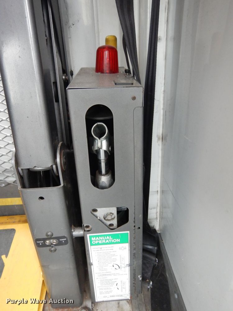 image for item DM2937 2008 Ford E450  shuttle bus