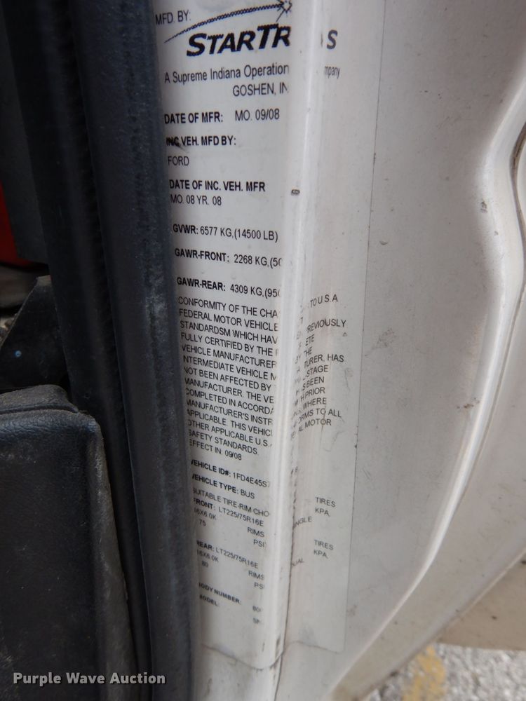 image for item DM2937 2008 Ford E450  shuttle bus