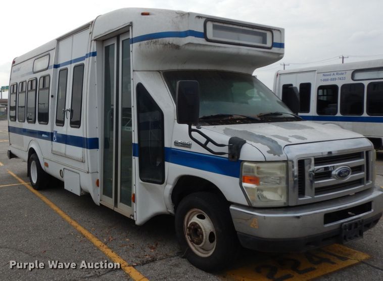 image for item DM2939 2009 Ford E450  shuttle bus