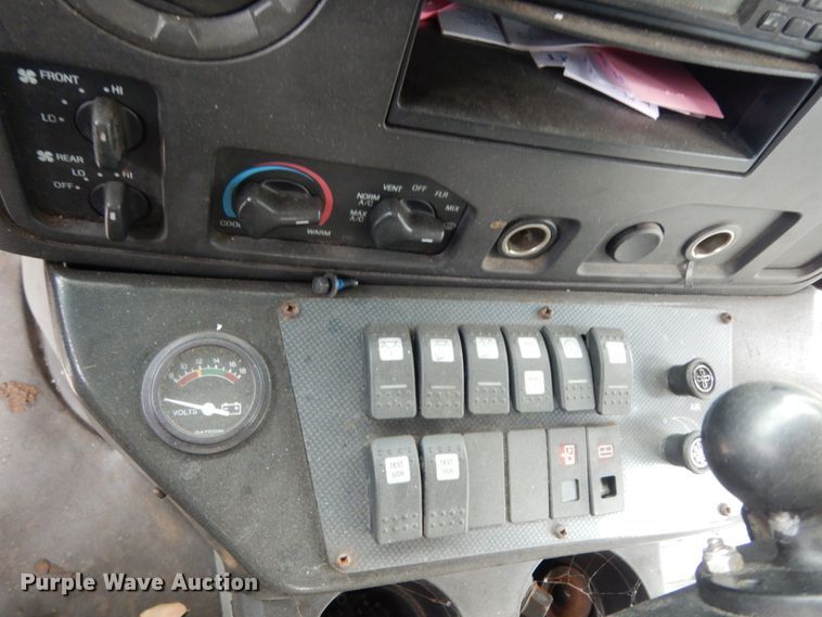 image for item DM2939 2009 Ford E450  shuttle bus